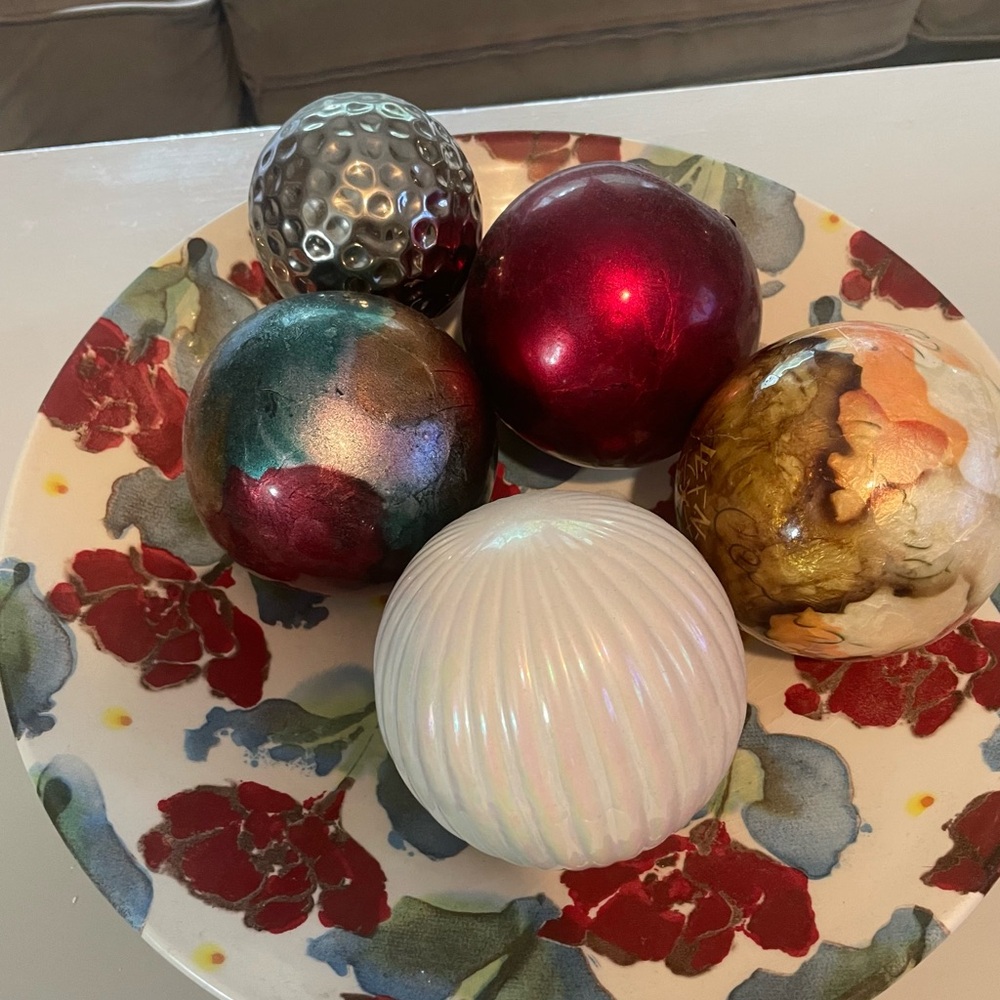 Royal Stafford Bowl 14” large w/ceramic spheres